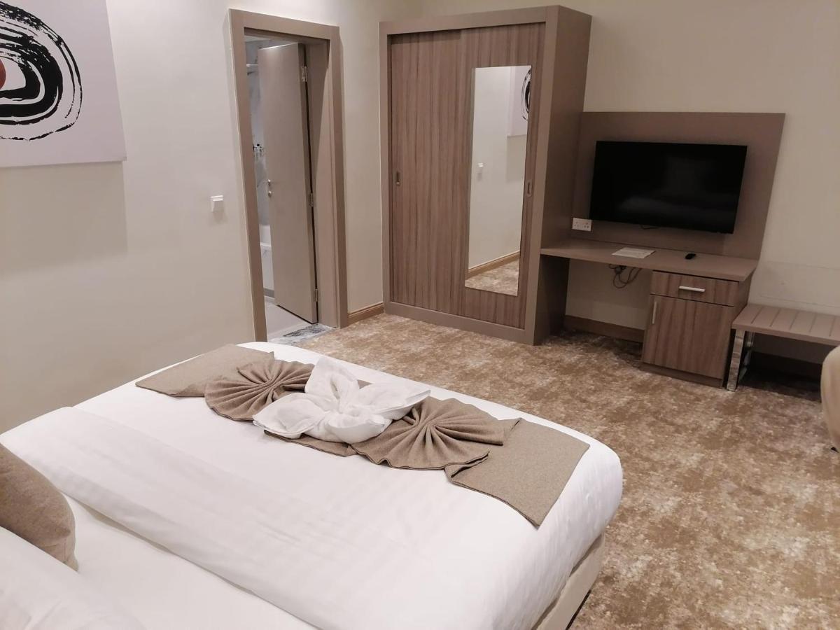 Gloria Hotel & Suites Doha Exterior foto
